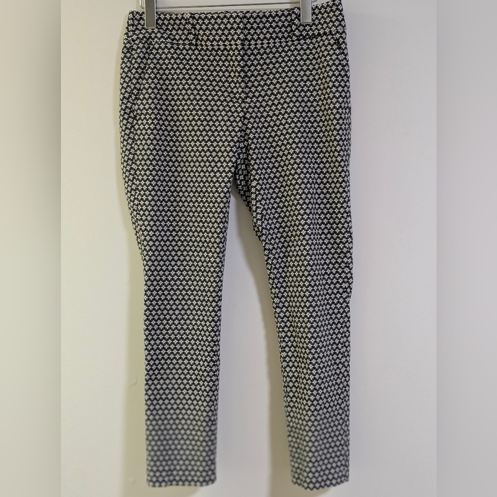 LOFT Julie Skinny Black and White Patterned Ankle Cropped Pants